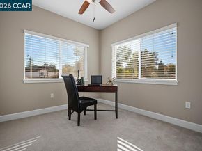 200 Valletta Ln, Pleasanton CA 94566