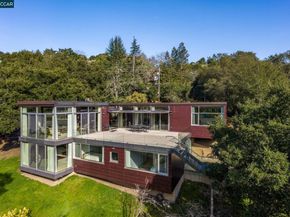 2 Crane Ct, Orinda CA 94563