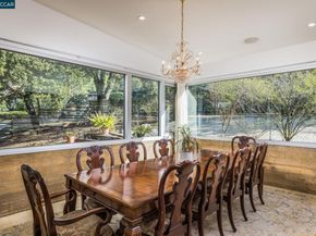 2 Crane Ct, Orinda CA 94563