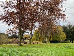 809 Gridley St, San Jose CA 95127