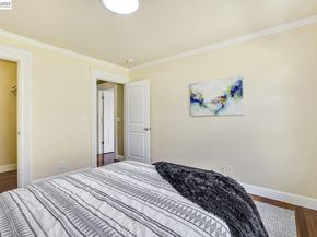 2635 E 10Th St, Oakland CA 94601