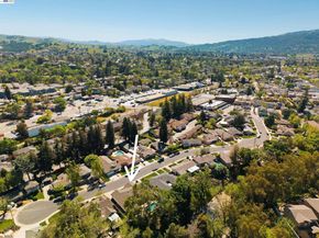 4071 Walnut Dr, Pleasanton CA 94566