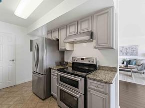 1555 Lakeside Dr. 50, Oakland CA 94612