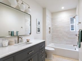 5914 Martin Luther King Jr Way, Oakland CA 94609