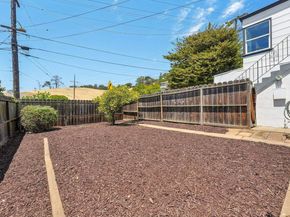 10601 Sheldon St, Oakland CA 94605
