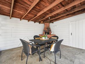 10601 Sheldon St, Oakland CA 94605