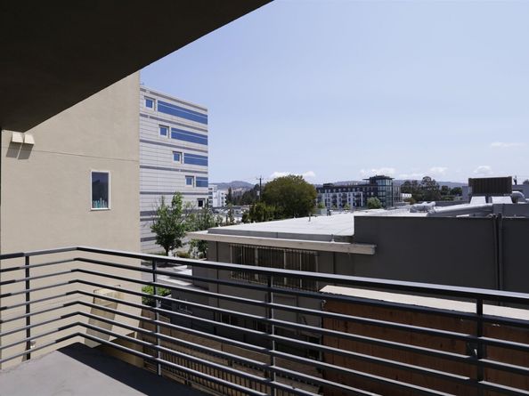 371 30th 201, Oakland CA 94609