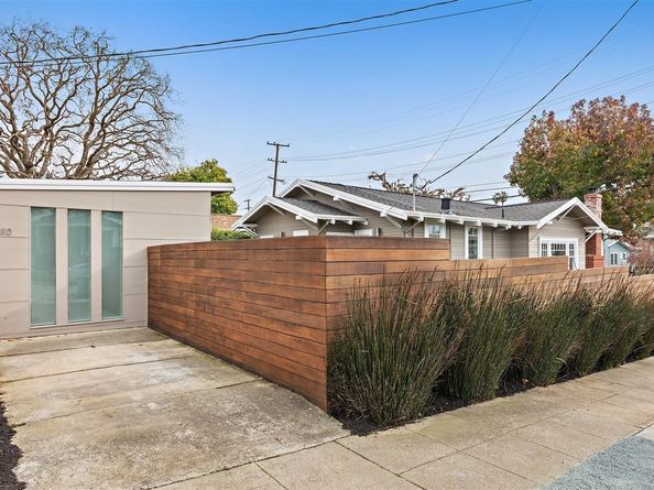 1450 E 38th ST, Oakland CA 94602