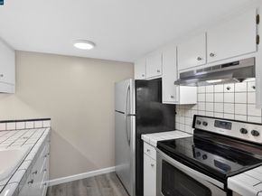 5492 Roundtree Dr A, Concord CA 94521