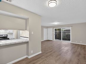 5492 Roundtree Dr A, Concord CA 94521