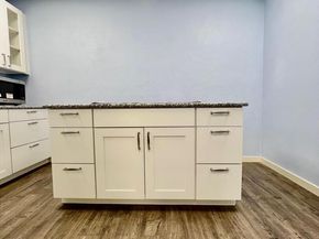 869 Woodside Way, San Mateo CA 94401