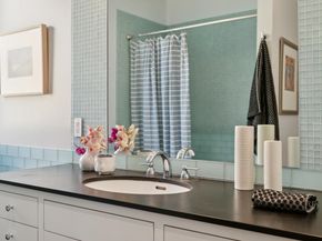 1126 Ocean Avenue, Oakland CA 94608