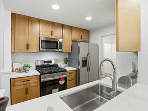 601 Arcadia Ter 102, Sunnyvale CA 94085