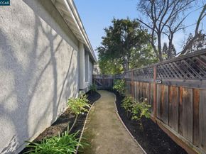 300 Bonaire Ct, Danville CA 94506