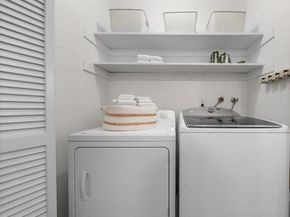 427 Chalda Wy., Moraga CA 94556