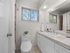 427 Chalda Wy., Moraga CA 94556