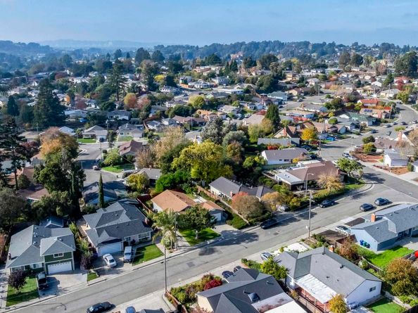 4512 Robert Way, Richmond CA 94803