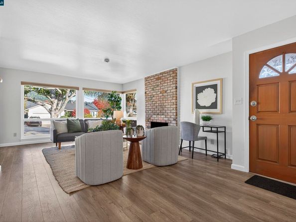 4512 Robert Way, Richmond CA 94803