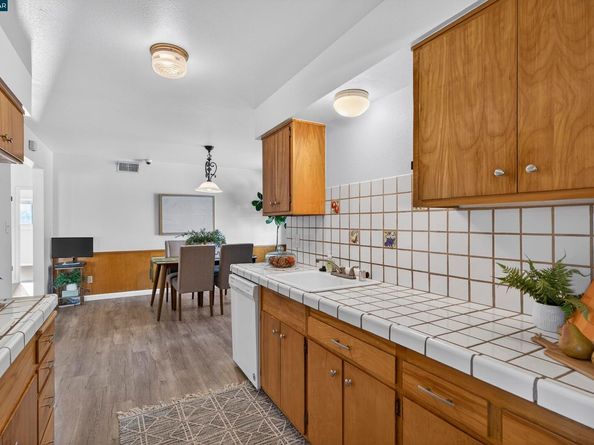 4512 Robert Way, Richmond CA 94803