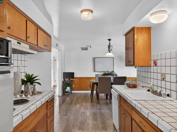 4512 Robert Way, Richmond CA 94803