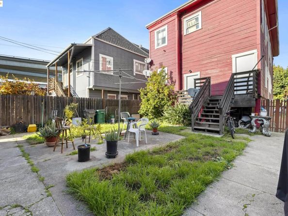 553 34Th St, Oakland CA 94609