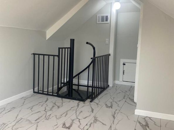 716 11Th St, Richmond CA 94801