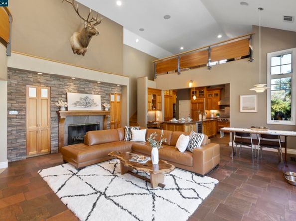 350 Pine Creek Rd, Walnut Creek CA 94598