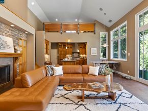 350 Pine Creek Rd, Walnut Creek CA 94598