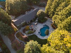 350 Pine Creek Rd, Walnut Creek CA 94598