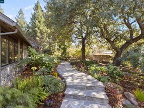 350 Pine Creek Rd, Walnut Creek CA 94598