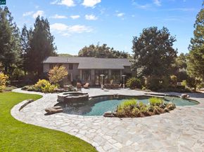 350 Pine Creek Rd, Walnut Creek CA 94598