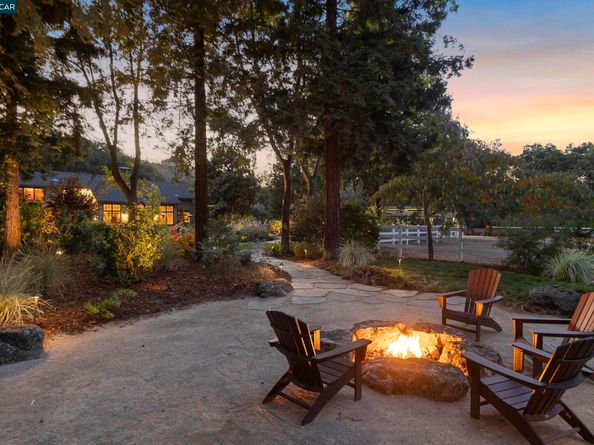 350 Pine Creek Rd, Walnut Creek CA 94598