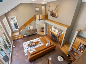 350 Pine Creek Rd, Walnut Creek CA 94598