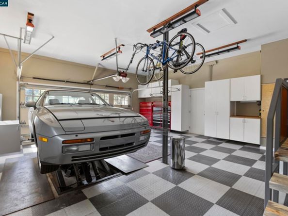 350 Pine Creek Rd, Walnut Creek CA 94598