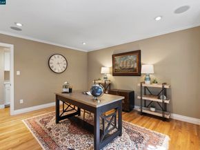 350 Pine Creek Rd, Walnut Creek CA 94598