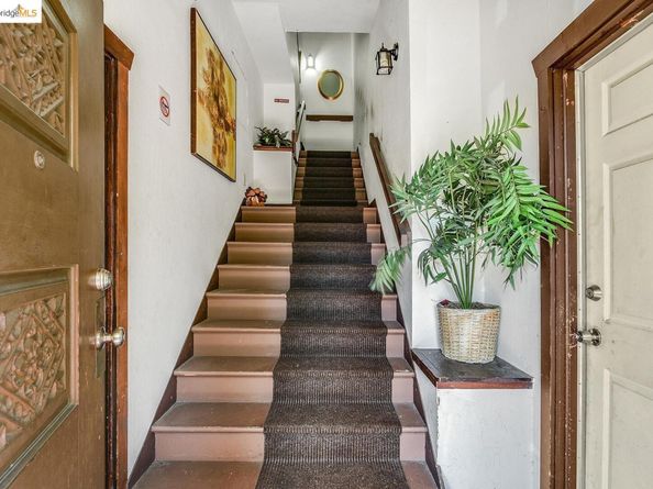 2550 Pleasant St, Oakland CA 94602