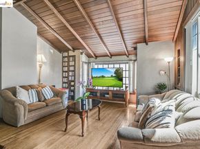 2550 Pleasant St, Oakland CA 94602