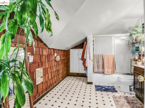 2550 Pleasant St, Oakland CA 94602