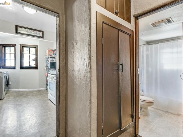 2550 Pleasant St, Oakland CA 94602