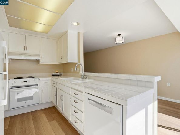 2425 Pine Knoll Dr 1, Walnut Creek CA 94595