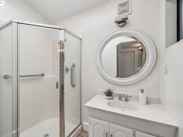 1296 Monterey AVE, Berkeley CA 94707