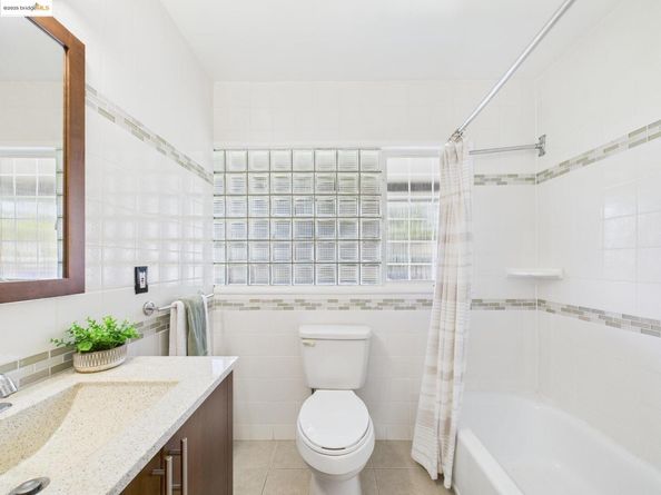 1162 136Th Ave, San Leandro CA 94578