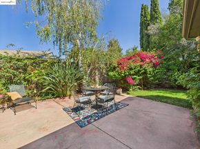 1162 136Th Ave, San Leandro CA 94578