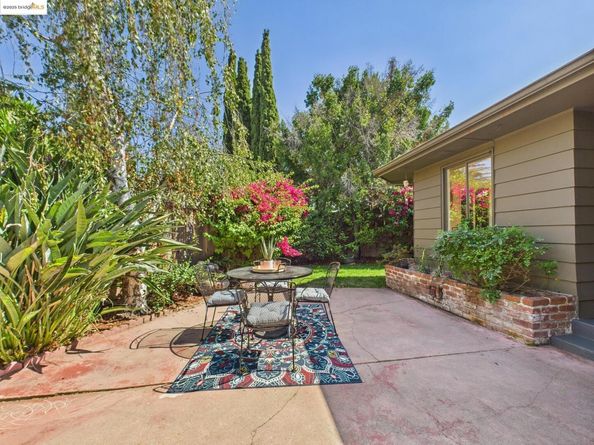 1162 136Th Ave, San Leandro CA 94578