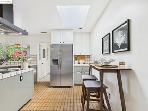 1162 136Th Ave, San Leandro CA 94578