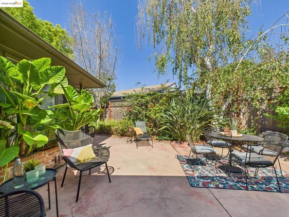 1162 136Th Ave, San Leandro CA 94578