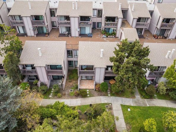 2101 Shoreline Dr 233, Alameda CA 94501