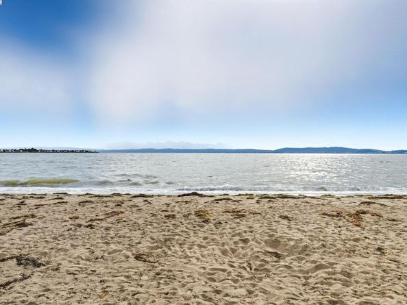2101 Shoreline Dr 233, Alameda CA 94501