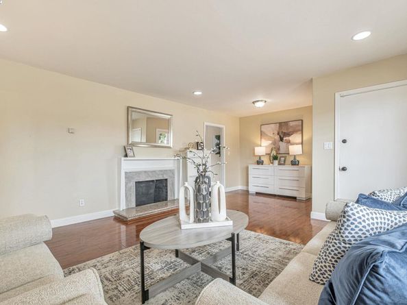 32306 Ithaca St, Hayward CA 94544