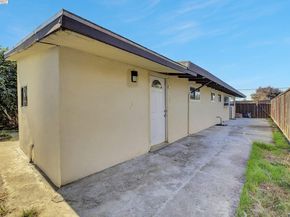2072 Everglade St, Hayward CA 94545